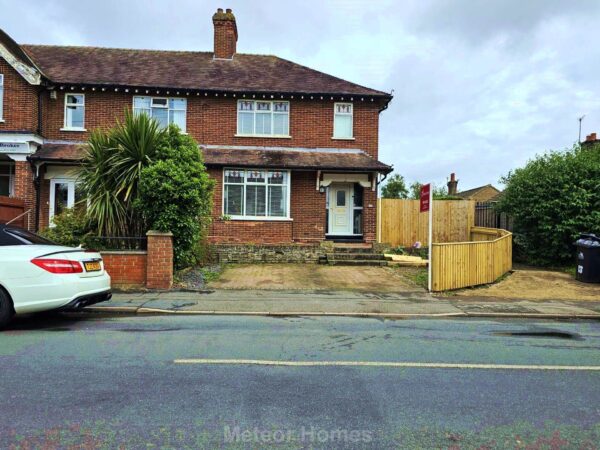 Grimsby Road, Laceby